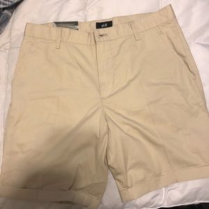 BRAND NEW H&M men’s slim fit/ shorts size 32R